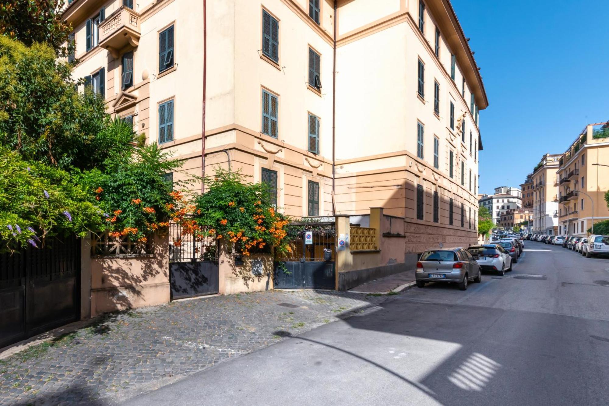 Green Window Roma Экстерьер фото