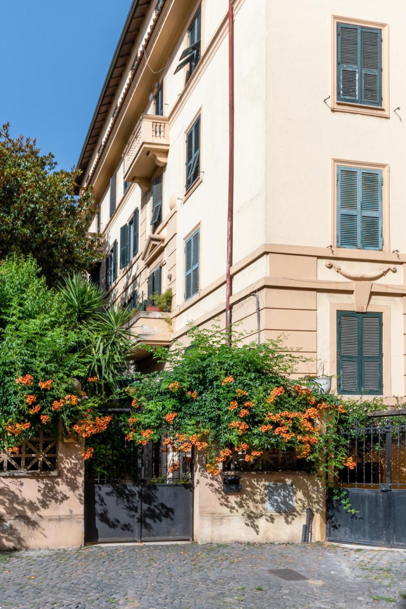 Green Window Roma Экстерьер фото