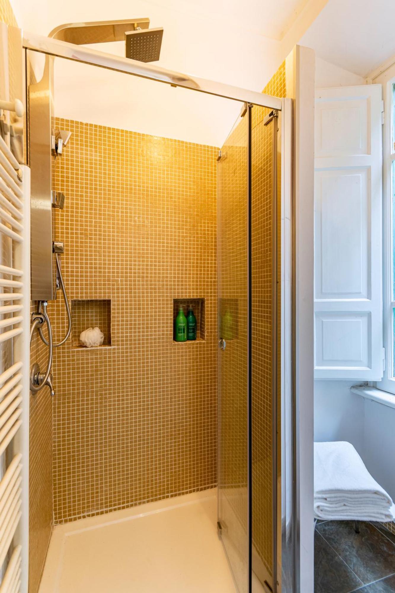 Green Window Roma Экстерьер фото